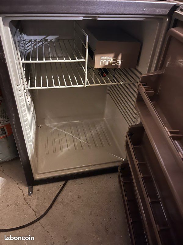 Mini bar (image 2)