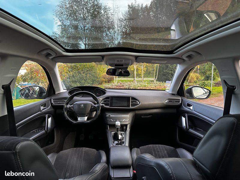 Peugeot 308 (image 4)