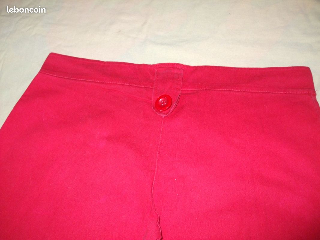 Pantacourt rouge pour femme (image 3)