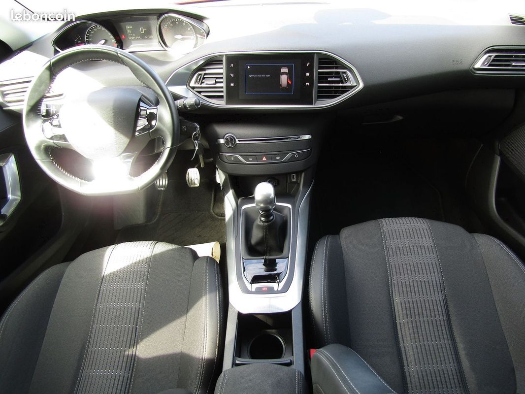 Peugeot 308 1.2 PURETECH 130CH E6.3 S&S ALLURE (image 6)