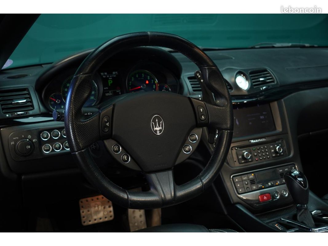 MASERATI GRANCABRIO 4.7 460CH I Boite ZF I Suivie I Garantie (image 12)