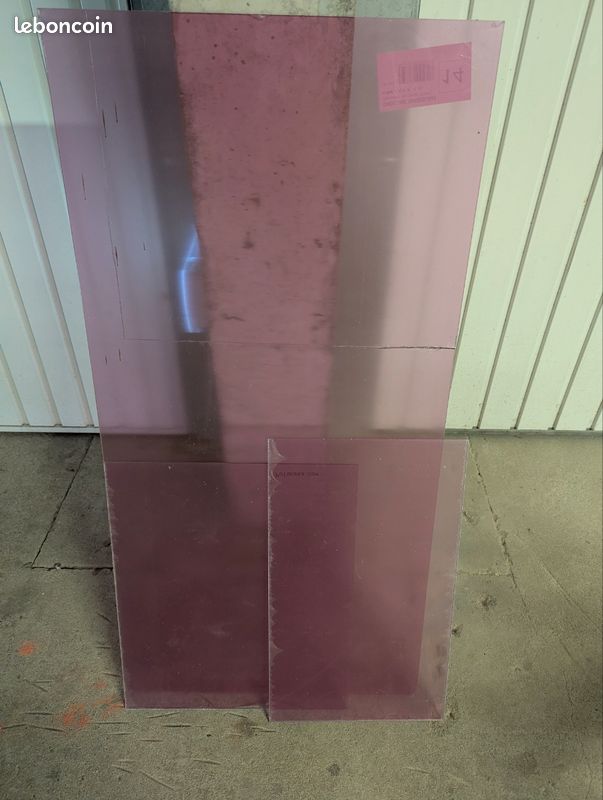 Chutes de plexiglass / plexi (image 1)