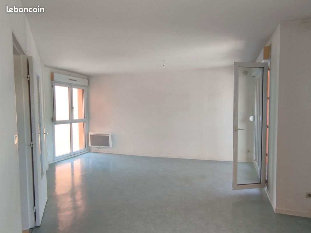Appartement 3 pièces 67 m² · à Dampierre-les-Bois · 67 m² · 67 000 €
