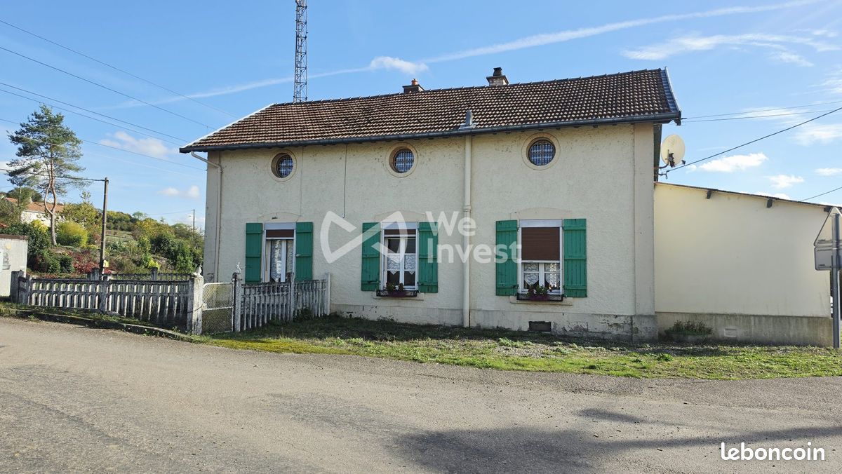 Maison 6 pièces 137 m² · à Lamouilly · 137 m² · 82 000 €
