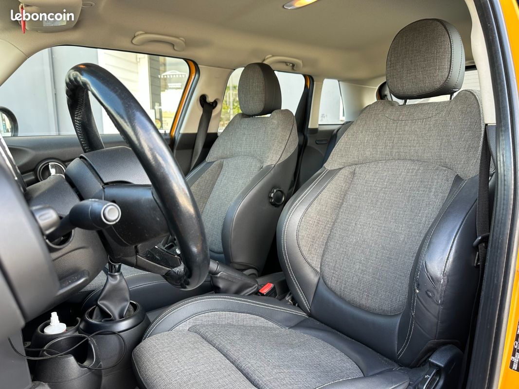 MINI HATCH 5 PORTES Cooper D 116 ch Pack Chili (image 11)