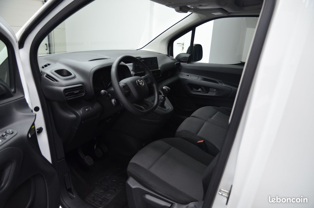 Toyota proace city (image 6)