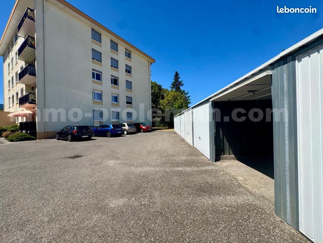 Parking 13 m² · à Ambilly · 13 m² · 25 000 €