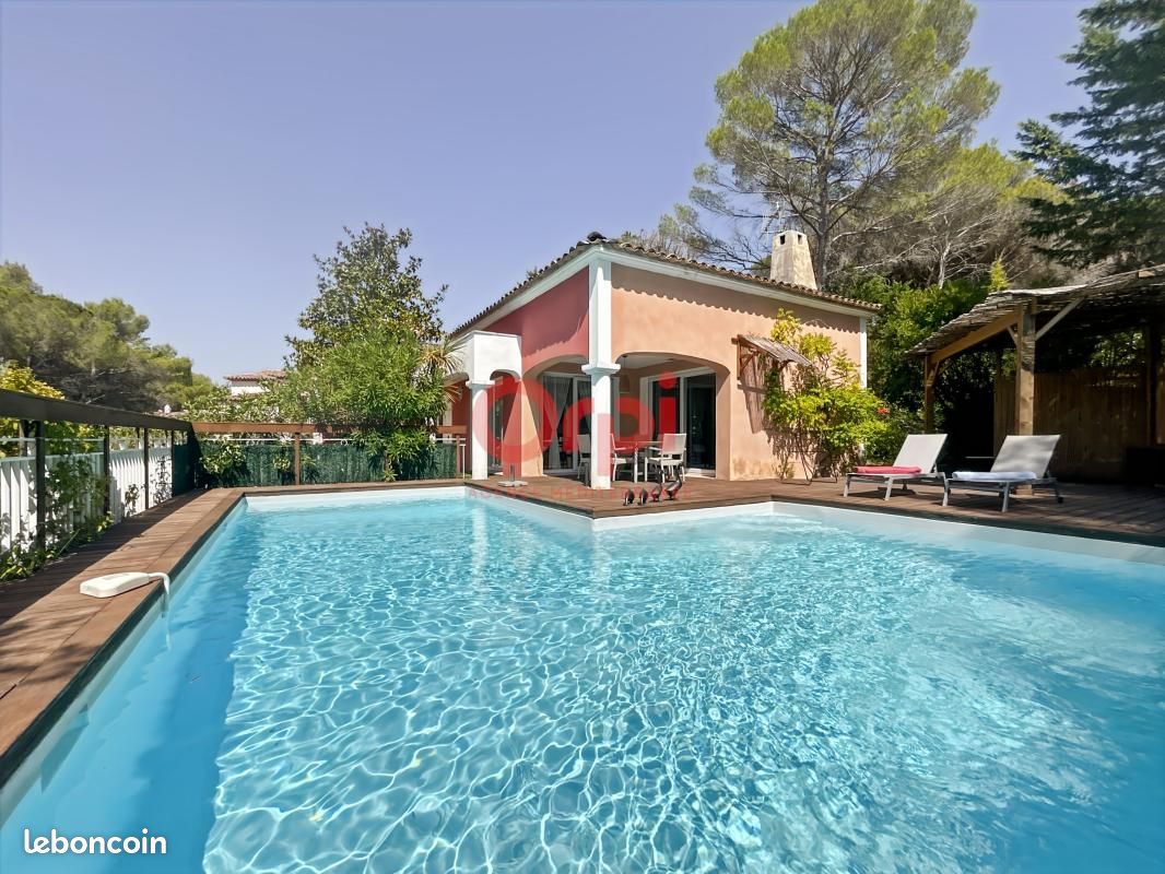 Maison 4 pièces 140 m² · à Saint-Raphaël · 140 m² · 948 000 €