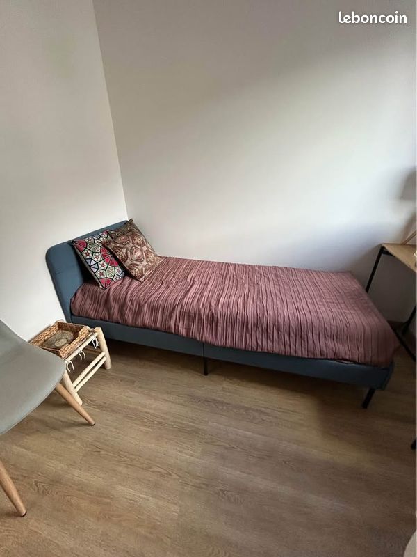 Cadre de lit simple et matelas IKEA (image 2)