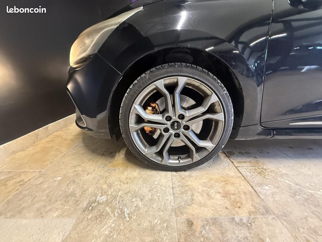 Renault 1.6i - 16V TURBO RS clio4 (image 17)