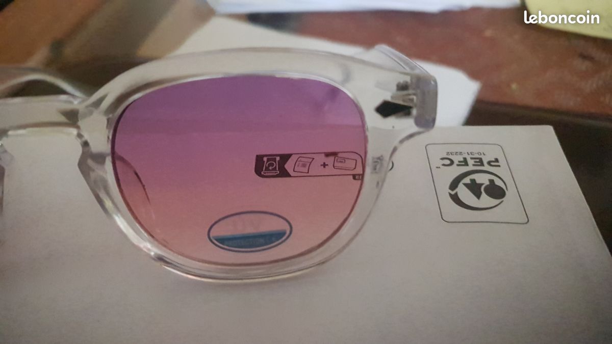 Lunettes De Soleil Valentino Femme Rose Cateye - Verres Dégradés Marron - 100% UV - Italie