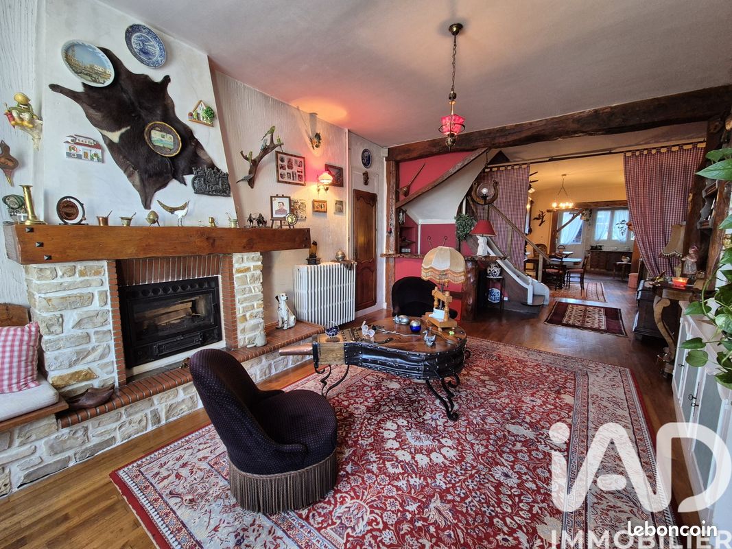 Maison 5 pièces 161 m² · à Archiac · 161 m² · 147 500 €
