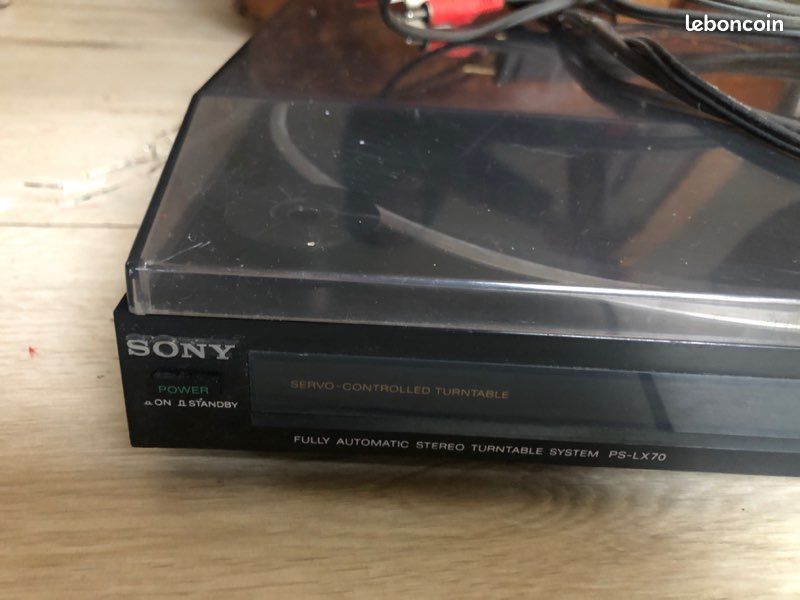 Sony lance deux platines vinyle pour retourner les jeunes comme des