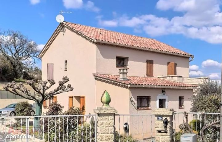 Maison 5 pièces 132 m²