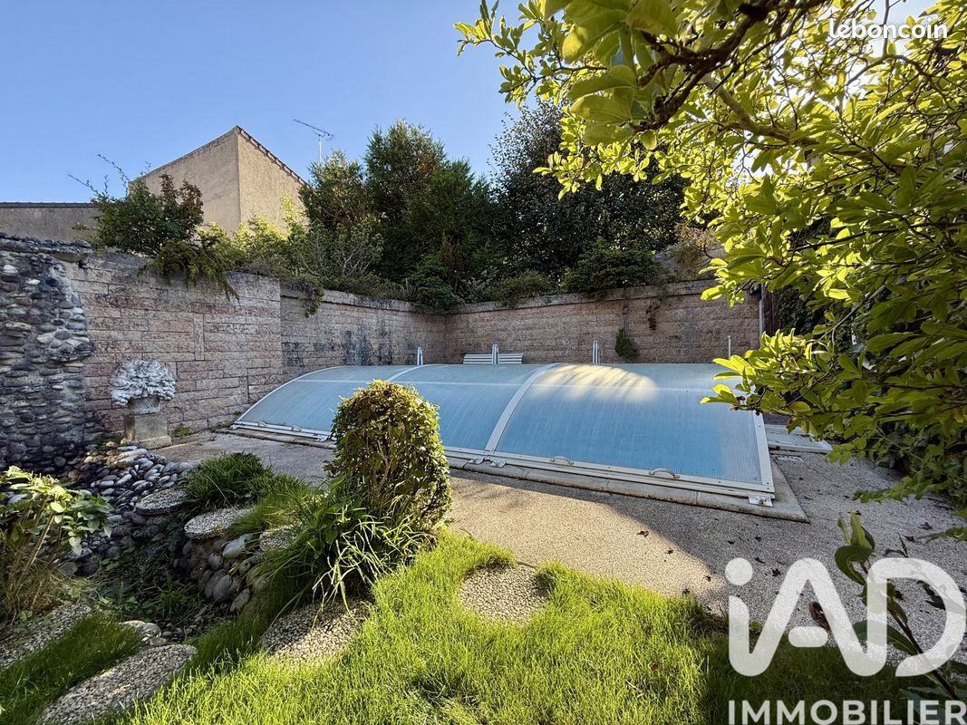 Maison 6 pièces 175 m² · à Vélizy-Villacoublay · 175 m² · 900 000 €