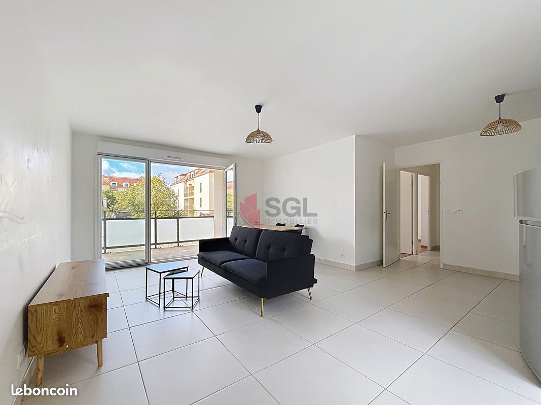 Appartement 3 pièce(s) 68 m²à louer Dammarie-les-lys