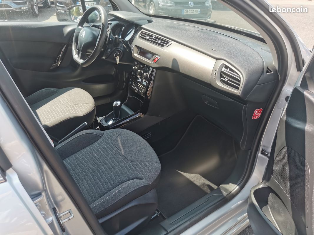 Citroen C3 1.2 PURETECH FEEL EDITION S&S ETG5 (boite auto) (image 2)