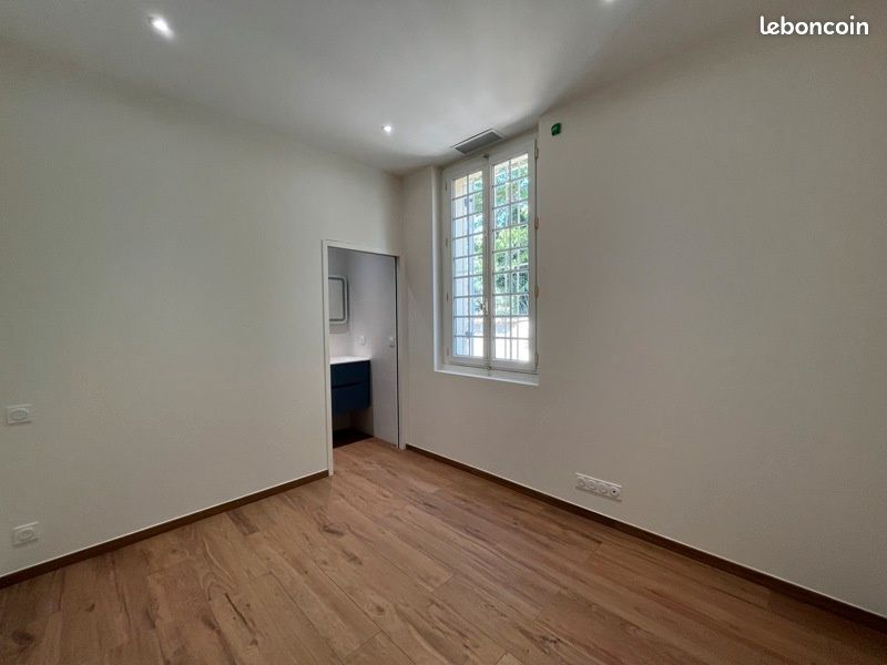 Maison a louer pessac - 6 pièce(s) - 190 m2 - Surfyn