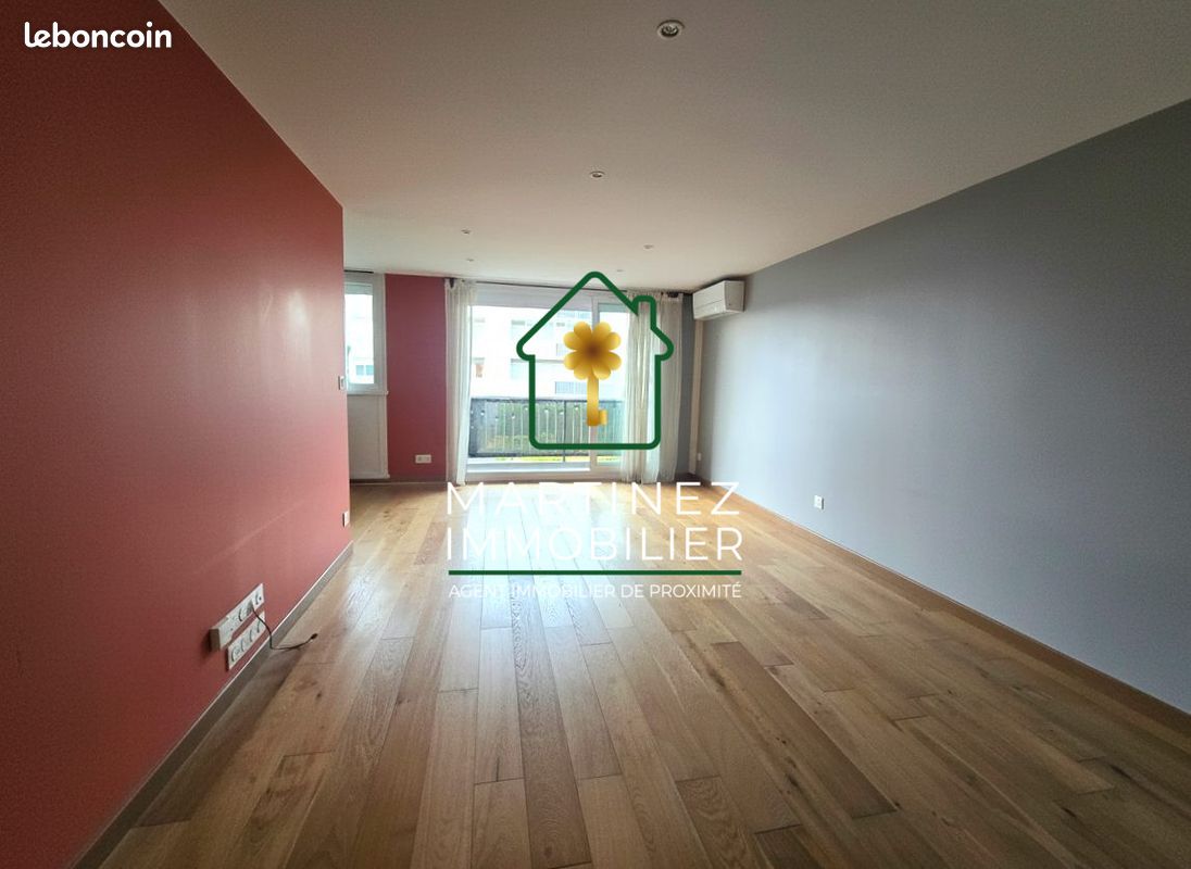 Appartement 3 pièces 69 m² · à Saint-Priest · 69 m² · 1 050 €