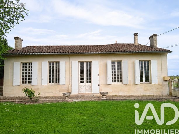 Maison 9 pièces 210 m²