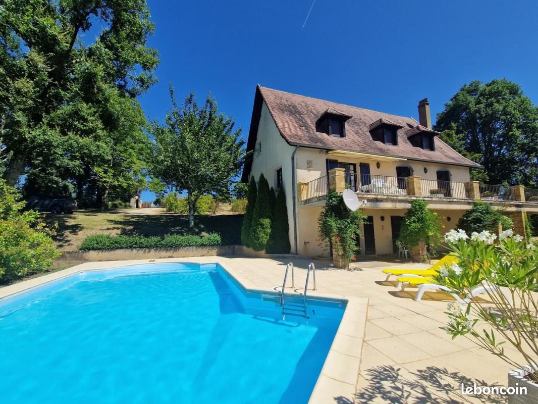 Maison 6 pièces 134 m² · à Coux Et Bigaroque-Mouzens · 134 m² · 395 000 €