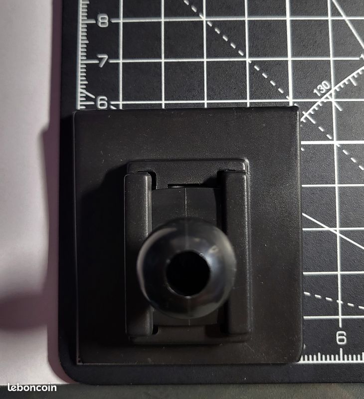 Support boule 17 mm adhésif pour téléphone, Go pro , et autres... (image 2)