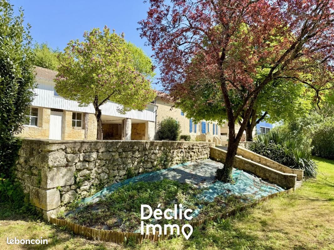 Maison 7 pièces 167 m² · à Nieuil-l'Espoir · 167 m² · 331 800 €