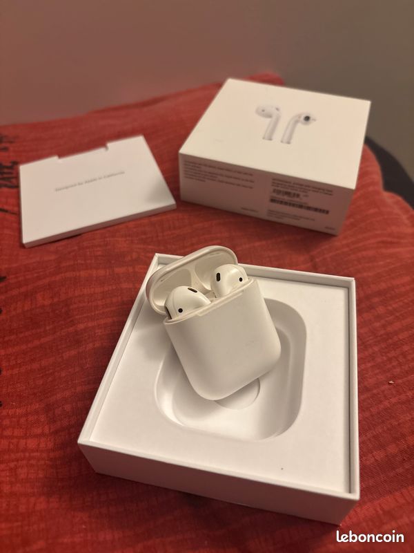 Air pods (image 2)