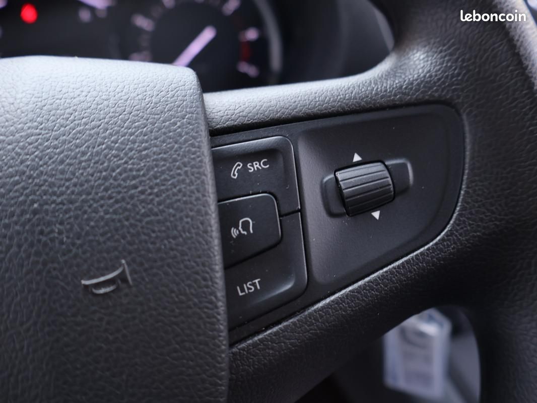 Peugeot Expert FOURGON FGN TOLE STANDARD BLUEHDI 145 S&S BVM6 PREMIUM (image 19)
