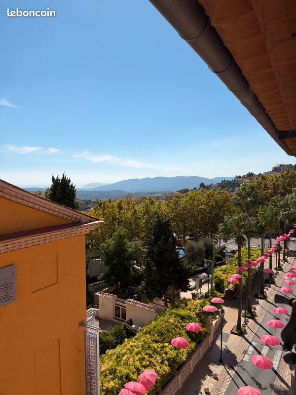 Appartement 1 pièce 34 m² · à Grasse · 34,3 m² · 132 000 €