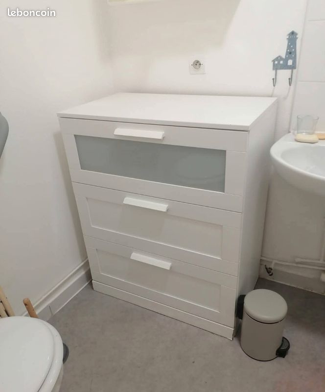 Commode 3 tiroirs IKEA Brimnes blanche avec tiroir vitré (image 1)