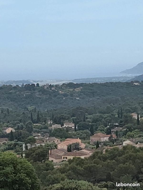 Appartement 3 pièces 72 m² · à Grasse · 72 m² · 1 045 €/mois