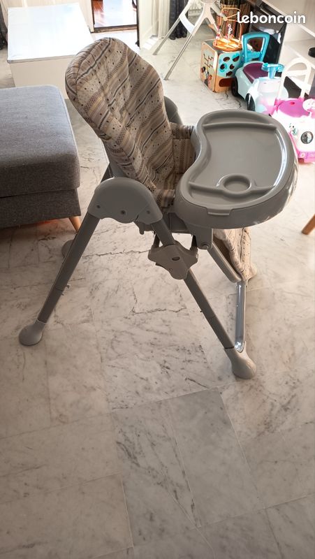 Chaise haute inclinable (image 2)