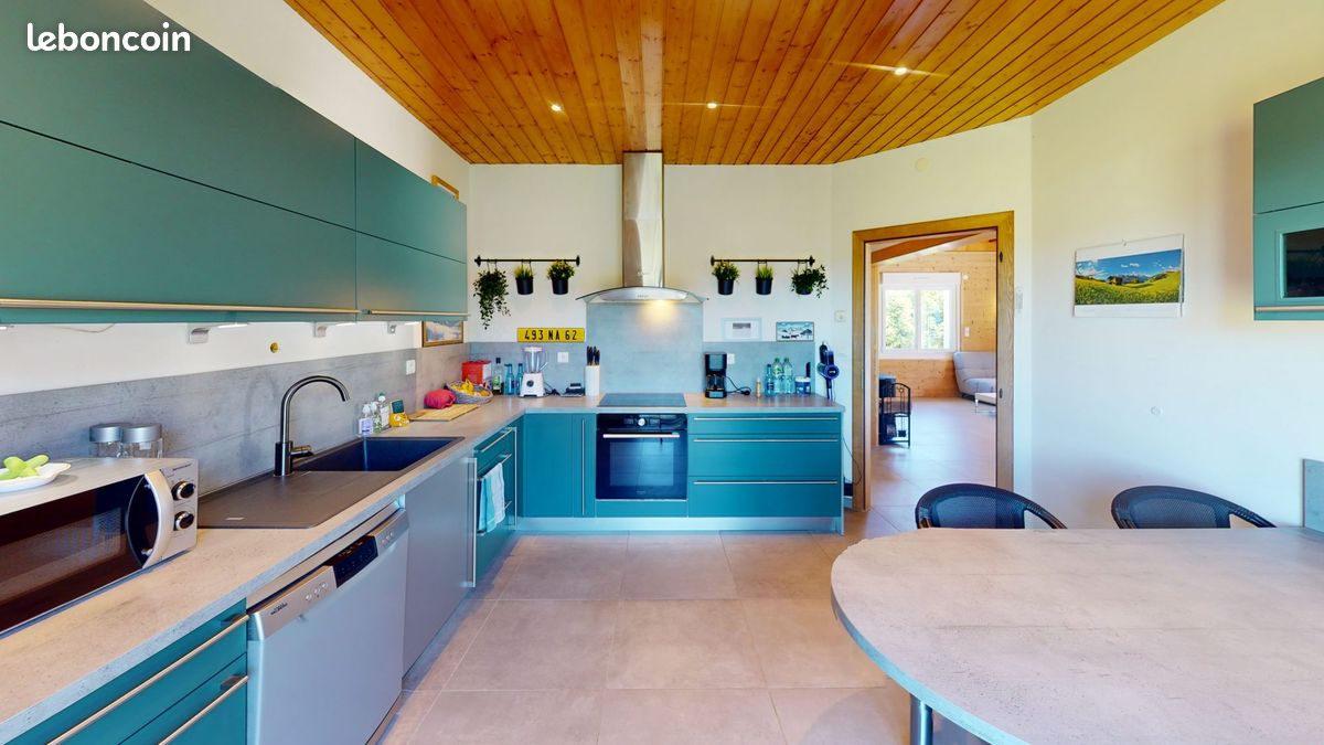 Maison 9 pièces 168 m² · à Val-d'Usiers · 168 m² · 395 000 €