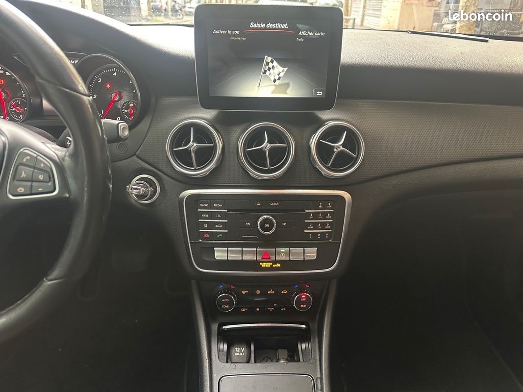 MERCEDES GLA BUSINESS 200 d 7-G DCT Business Edition Phase 2 (image 10)