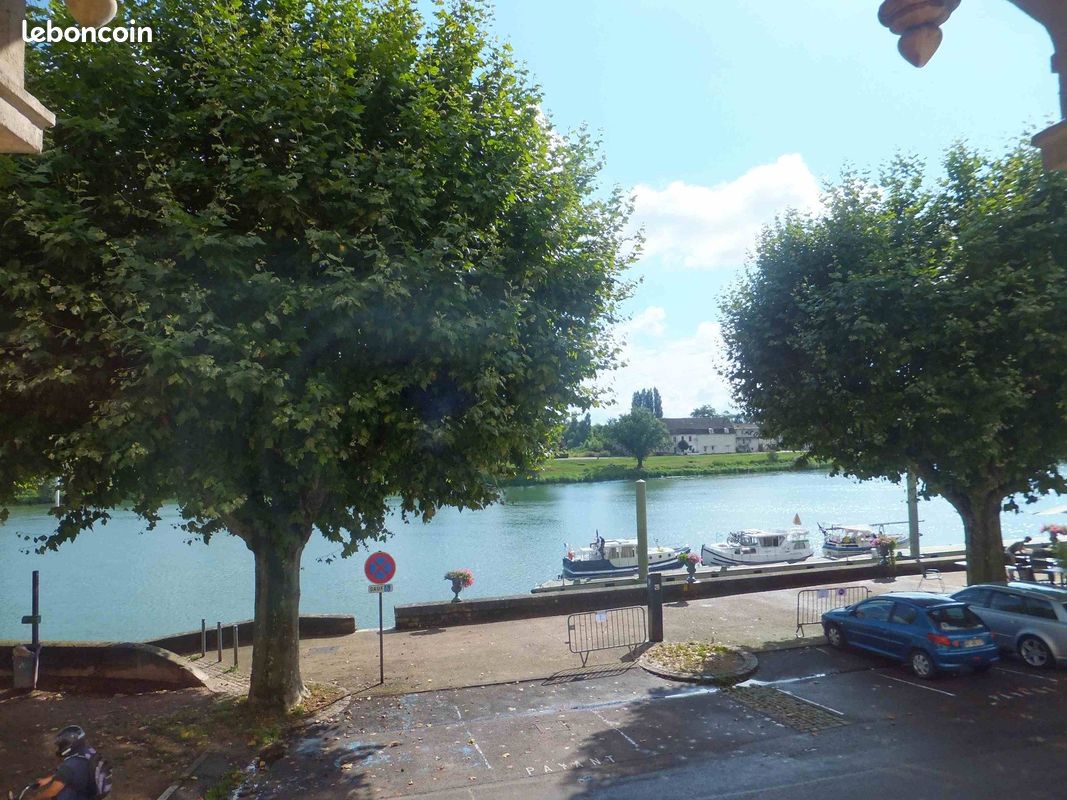 Appartement 4 pièces 116 m² · à Tournus · 116 m² · 120 000 €