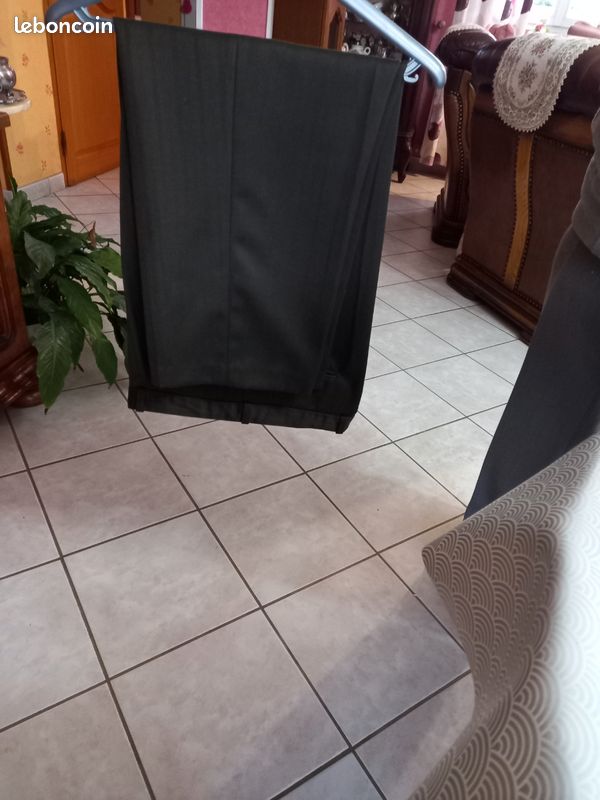 Pantalon vert foncé taille 50 (image 4)