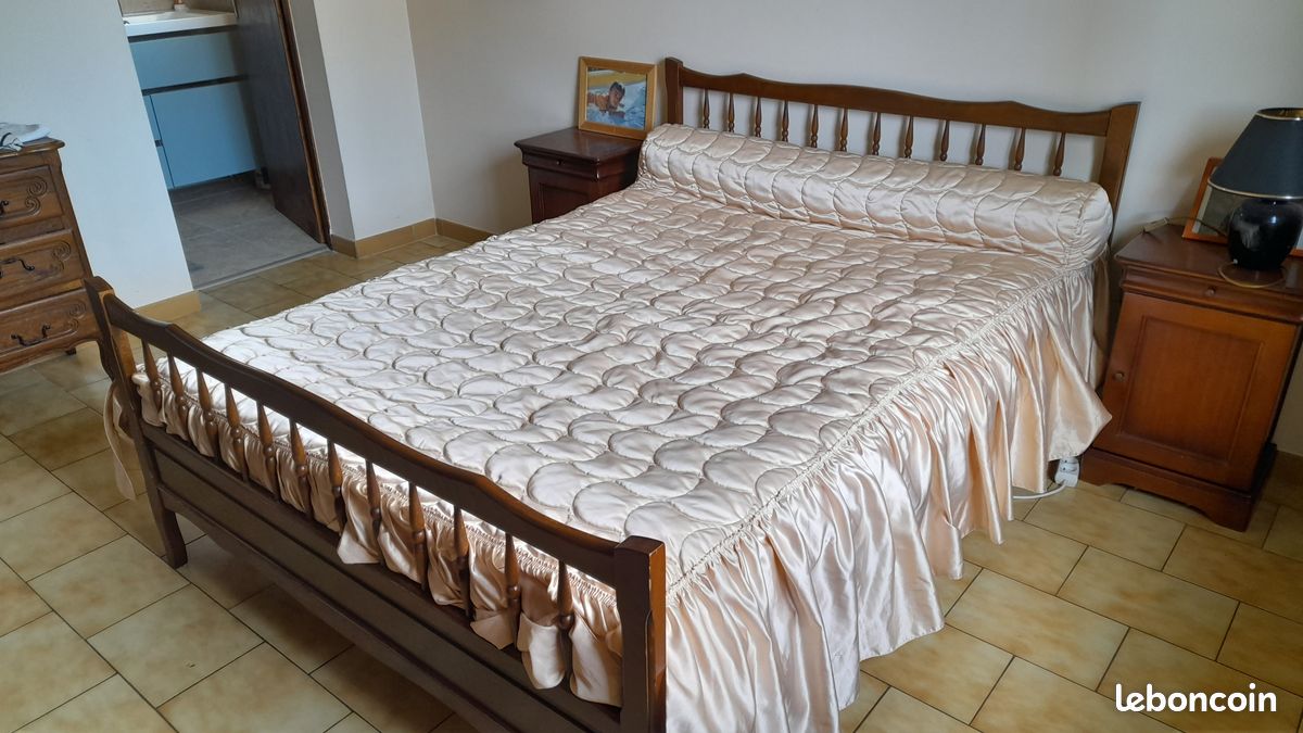 Lit 140X190 + matelas + sommier (image 2)
