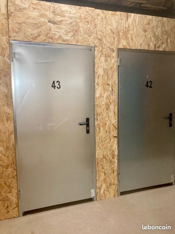 Local commercial 1 pièce 8 m² · à Burie · 8 m² · 54 €