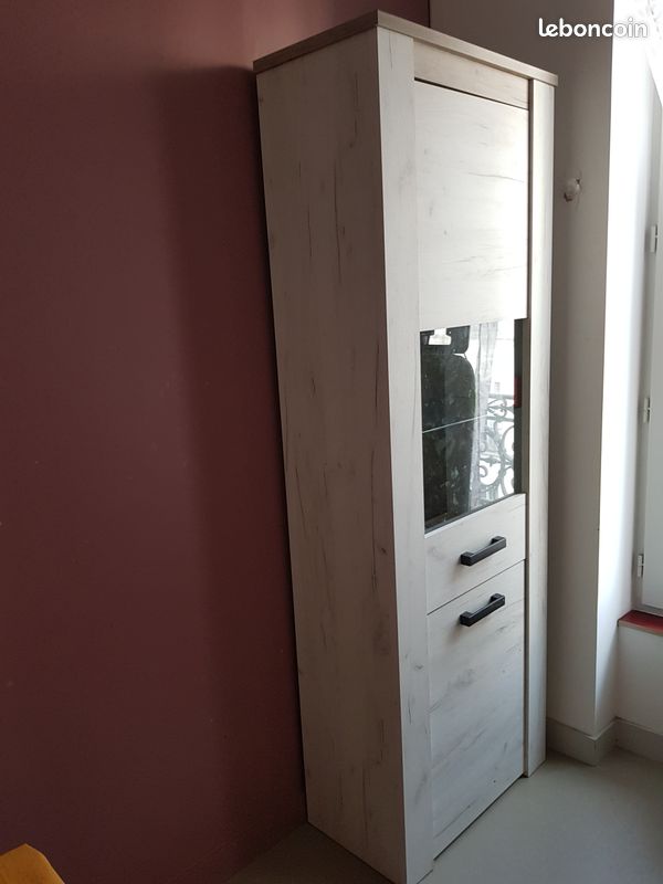 Étagère avec des rangements (image 1)