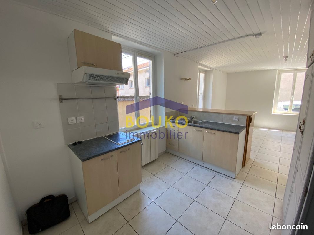 Appartement 1 pièce 35 m² · à Saint-Nicolas-de-Port · 35 m² · 390 €