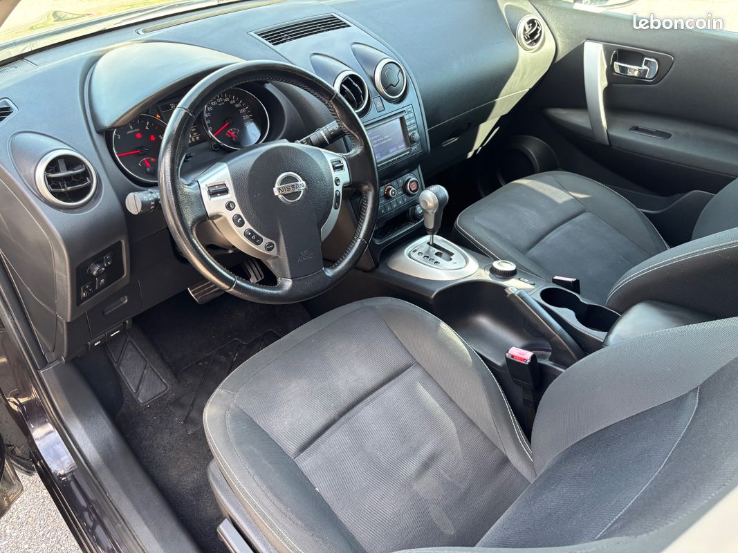 Nissan Qashqai 2.0 dCi 150ch Connect Edition 4X4 All-Mode BVA (image 9)
