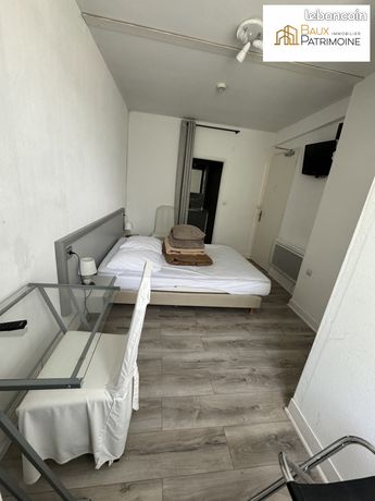 Studio 1 pièce 13 m²
