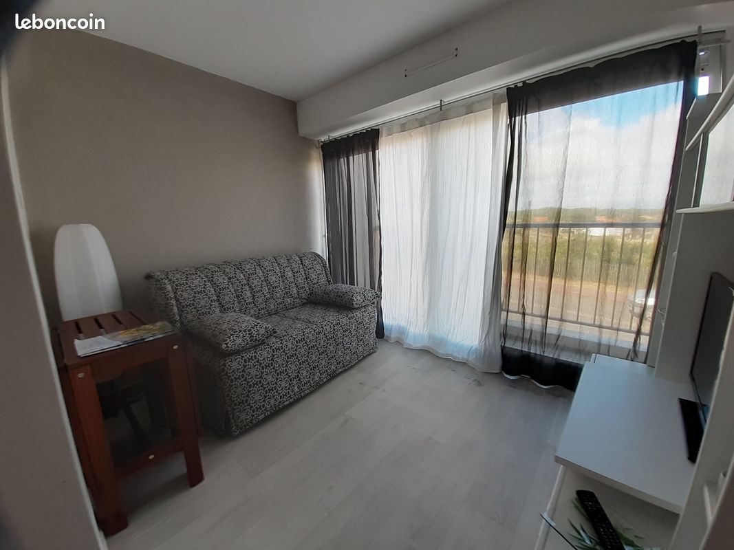 Studio à 100 m de la plage (image 2)