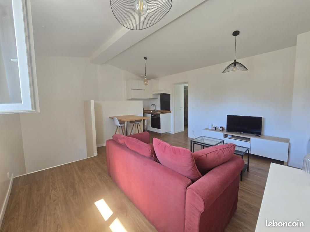 Appartement 1 pièce 29 m² · à Salon-de-Provence · 29 m² · 595 €/mois