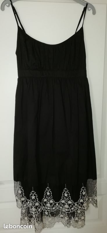 Très belle robe Sinéquanone (image 1)