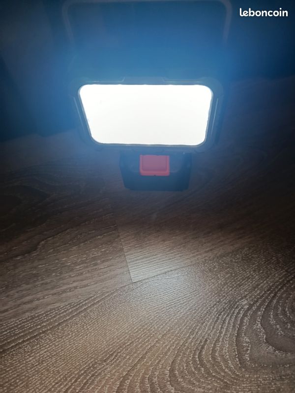 Projecteur compatible MAKITA (image 4)