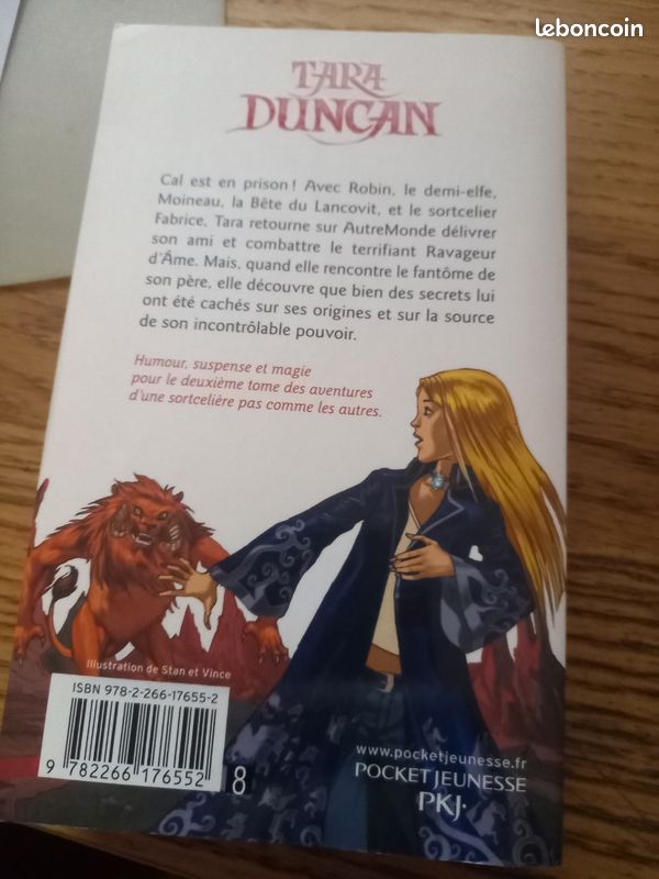 Tara Duncan - tome 2 (le livre interdit) - par Sophie Audouin-Mamikonian - Éditions Pocket Jeunesse (image 3)