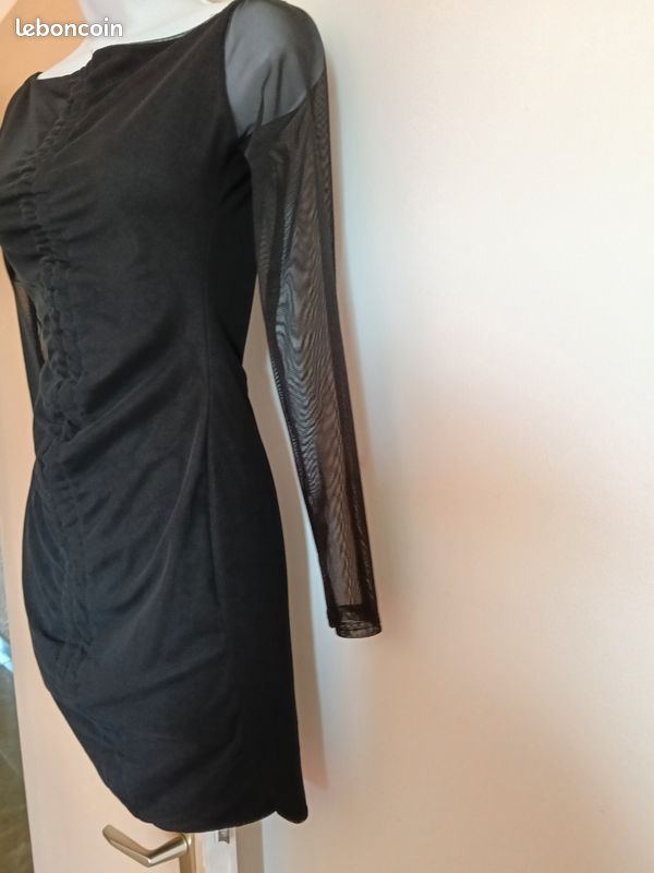 Robe noire Prettylittlething taille 38 (image 6)