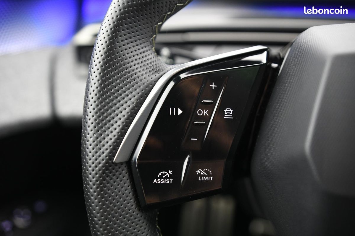PEUGEOT 3008 Plug-in Hybrid 195 e-DCS7 GT FULL (image 22)